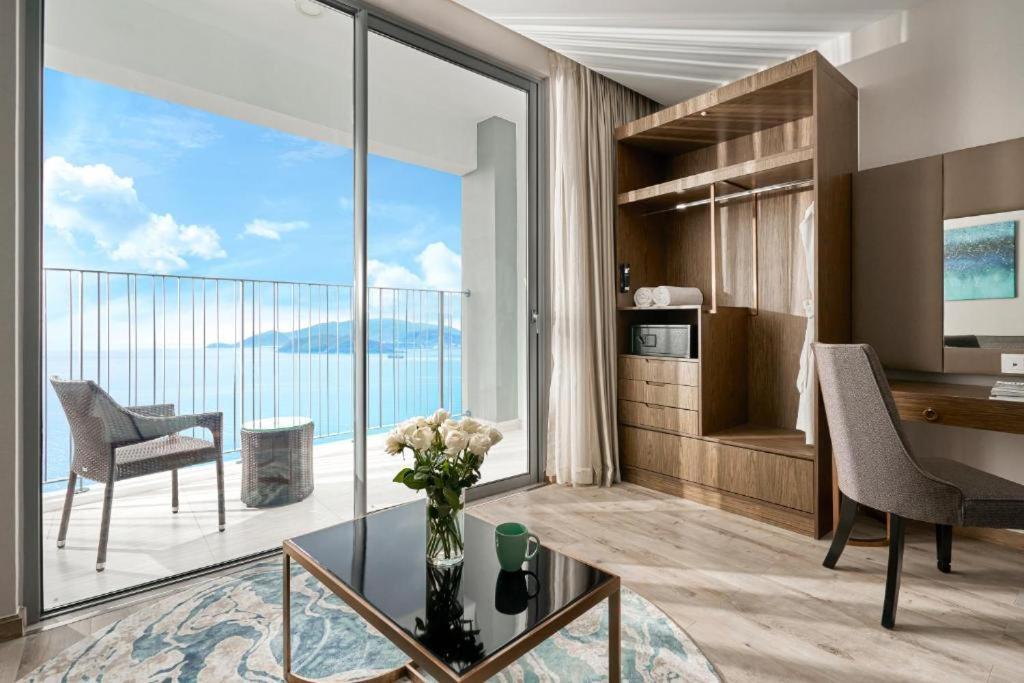 Panorama Condotel By Hlg Nha Trang Exteriör bild