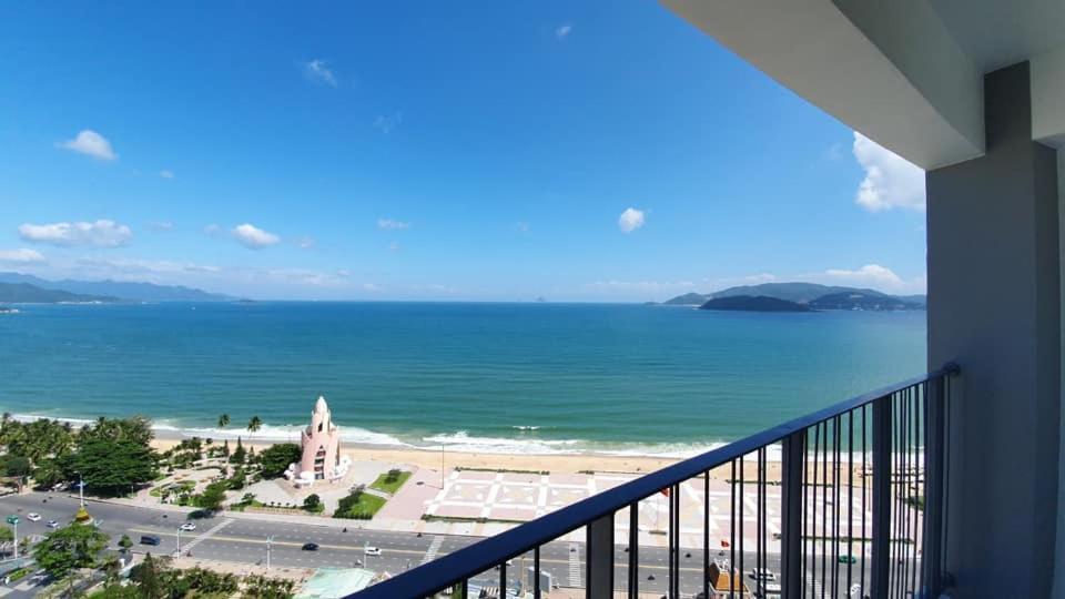 Panorama Condotel By Hlg Nha Trang Exteriör bild