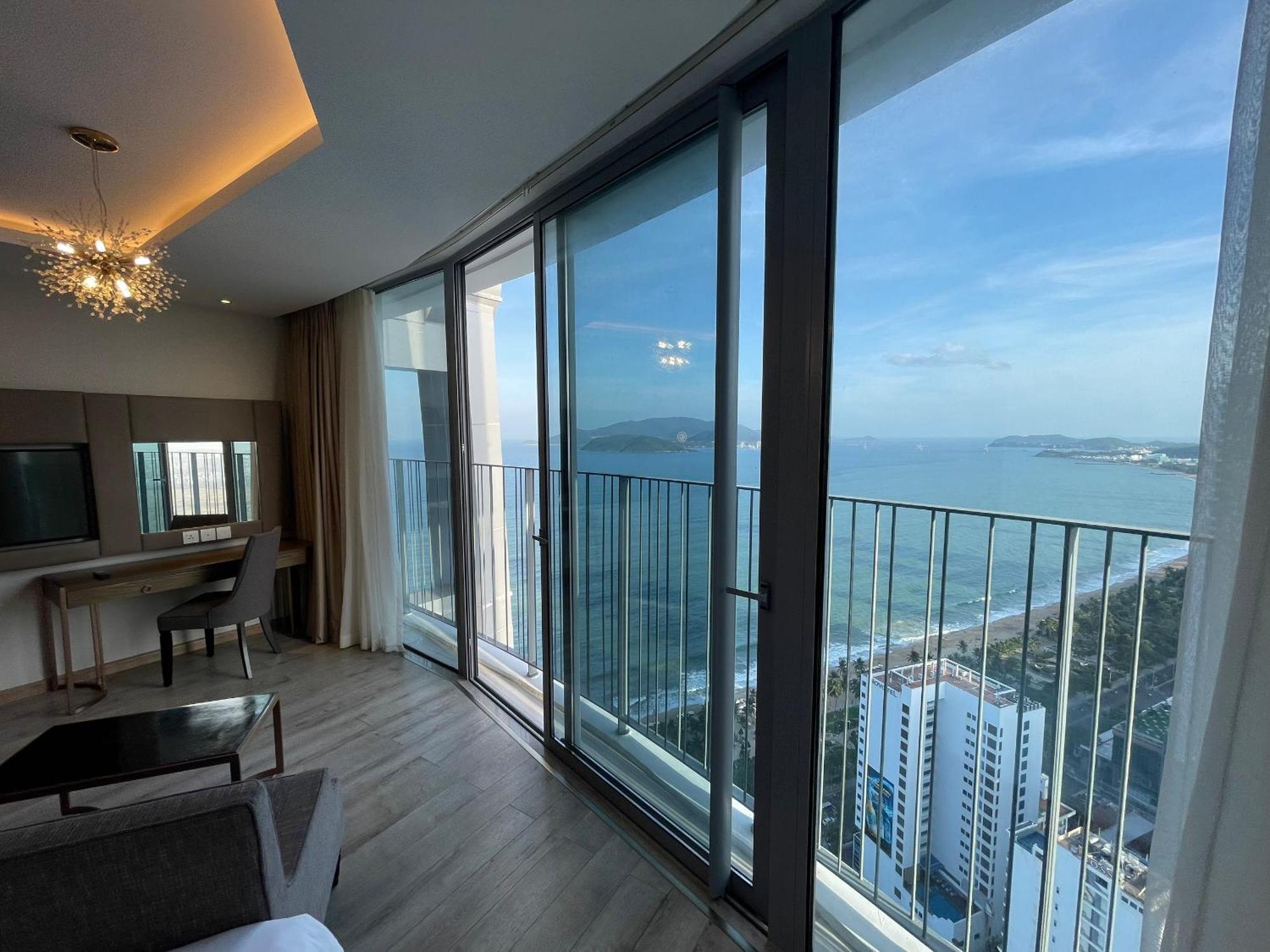 Panorama Condotel By Hlg Nha Trang Exteriör bild